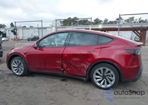 2026 Tesla Model Y Premium Rear-Wheel Drive/Standard Rear-Wheel Drive z USA, uszkodzony, nr VIN 7SAYGDED5TA433269